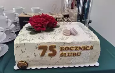 1000046823